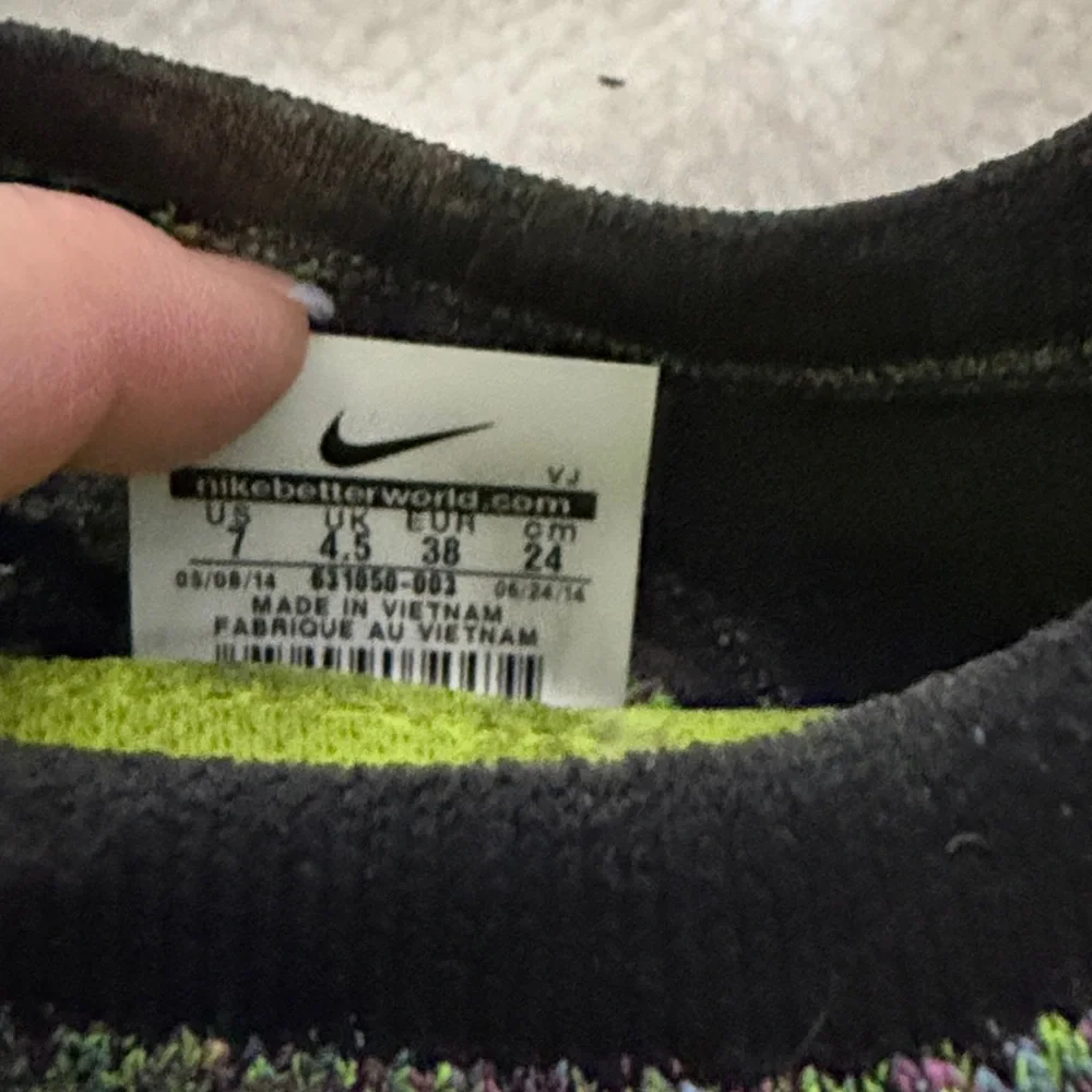 Nike Multicolor Flyknit Sneakers - Picture 5 of 6